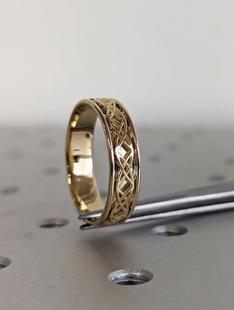 Gold Celtic Band, Mens Celtic Ring, Celtic Wedding Band, Womans Ornate Celtic Norse Ring, Viking Ring, Warrior Ring Band, 14k Yellow Gold --- Pictures show the 14K Yellow Gold option --- 14K Yellow Gold Wedding Band Celtic Pattern 6mm,men wedding band All my rings are handmade and uniquely hand brushed or polished, so rest assure your ring is UNIQUE and one of a kind! Ring Details: - Type           : 14k Gold. - Width          : ~ 6mm - Size            : 3-16 us  - Finish          : High Polishe Mens Wedding Bands Vintage, Mens Celtic Wedding Bands, Norse Ring, Celtic Knot Wedding Ring, Gold Pictures, Warrior Ring, Celtic Band, Black Zirconium Ring, Celtic Wedding Bands