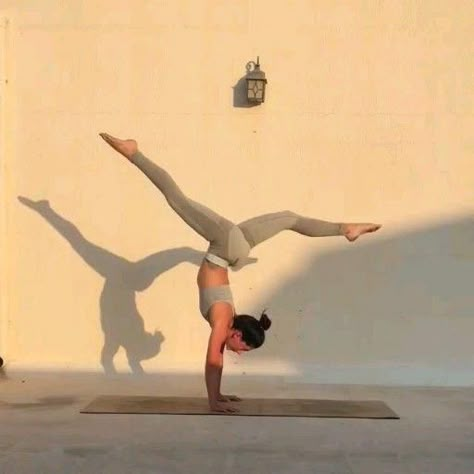 Yoga Goals, Yoga Nature, Yoga Photoshoot, Yoga Band, Yoga Aesthetic, Yoga Inspo, Yoga Video, Yoga Photos, Yoga Iyengar