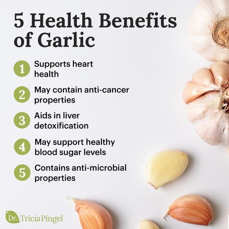 Garlic is a common ingredient that tastes and smells amazing. But did you know that garlic benefits your health in several ways? This simple ingredient is full of antioxidants, selenium, manganese, and other nutrients to support your health. The best part? It's safe to eat raw or cooked, making it super versatile, and its benefits influence both your day-to-day and long-term health. Make sure to check out this new article to learn how garlic can prevent and treat a wide variety of illnesses! How To Eat Garlic For Health, Garlic Benefits Health, Eat Garlic Raw Benefits, Raw Garlic Benefits Health, Benefits Of Eating Garlic, Health Benefits Of Garlic, Eating Raw Garlic, Garlic Health, Benefits Of Garlic