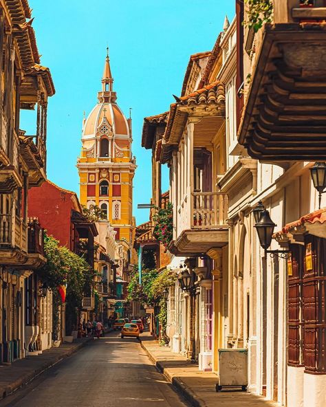 Architecture Hub on Twitter: "Cartagena, Colombia https://t.co/coj2L3UilM… " Colombia Travel, Destin Beach, White Sand Beach, 16th Century, Ferry Building San Francisco, Travel Dreams, Old Town, Big Ben, Adventure Travel