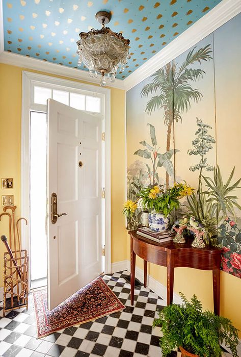 Maximalist Entryway, Beautiful Ceilings, California Decor, Storage Solutions Bedroom, Maximalist Home, Bold Wallpaper, Maximalist Decor, Entrance Hallway, Eclectic Home