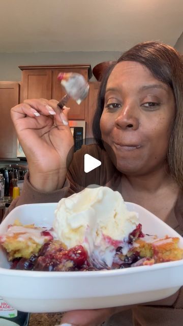 Malik Morrow on Instagram: "The Ultimate Blueberry Lemon Dump Cake 🔥 Quick, Easy and DELICIOUS 😋. #recipes #dumpcake #blueberry #blueberrydumpcake #blueberrydessert #desserts #explore #easydesserts #cooking #cookingathome #foodies #potluckfood  Cake: 2 cans blueberry pie filling, juice & zest from 1/2 lemon, 1/4 cup brown sugar, a sprinkle of cinnamon. Mix well, dump into greased baking dish, top with lemon cake mix, grate 2 sticks of frozen butter evenly over the top & bake uncovered at 375 for 1 hour. Allow to cool for 30 minutes and make the glaze. Mix powdered sugar, the juice of 1 lemon & a little half & half until you reach desired consistency. Drizzle over cake and enjoy!!" Lemon Blueberry Dump Cake, Lemon Dump Cake, Blueberry Treats, Blueberry Dump Cake, Blueberry Lemon Cake Recipe, Blueberry Dump Cakes, Canned Blueberries, Blueberry Pie Filling, Blueberry Lemon Cake