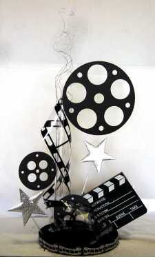 Film Reels Decoration, Hollywood Centerpieces, Hollywood Theme Party Decorations, Hollywood Sweet 16, Hollywood Prom, Deco Cinema, Old Hollywood Theme, Oscars Party Ideas, Cinema Party