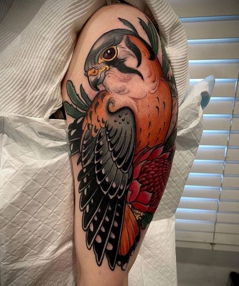 Traditional Calf Tattoo, Neo Traditional Bird Tattoo, Neo Traditional Bird, Traditional Bird Tattoo, Neo Tattoo, Traditional Tattoo Designs, Tatuaje A Color, Dark Art Tattoo, Bird Tattoo