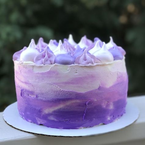 White Cake With Sprinkles, Purple And White Cake, Plain White Cake, Walmart Cakes, Cake With Sprinkles, Yellow Butter Cake, Quince Cakes, Purple Cakes Birthday, White Birthday Cakes