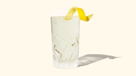 The 5 Elements of a Flawless Highball | Bon Appétit The 5 Elements, Suntory Whisky, Bon Appetite Recipes, Japanese Whisky, 5 Elements, Food Articles, Easy Cocktails, Sparkling Water, Adult Drinks