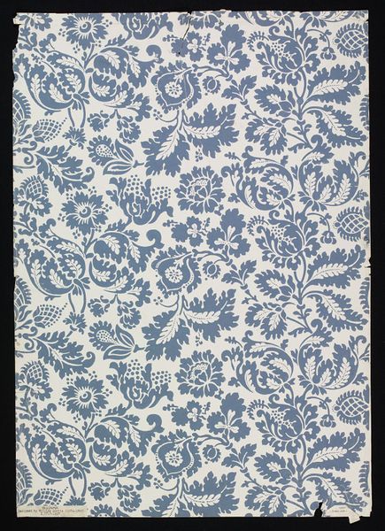 #Venetian #wallpaper by William Morris, England, ca. 1868-70 l Victoria and Albert Museum William Morris Wallpaper, Morris Wallpapers, Art Chinois, William Morris Designs, Whatsapp Wallpaper, Art Japonais, British Art, White Texture, Arts And Crafts Movement