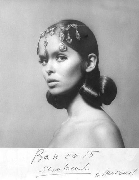 Sonnet 116, Barbara Bach, Editorial Hair, Hair Model, Material Girl, Old Hollywood Glamour, Hollywood Glamour, Model Hair, Mode Inspiration