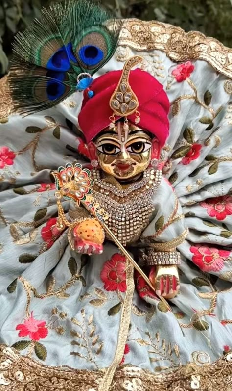 Ladoo Gopal Pics, Laddu Gopal Wallpaper, Ladu Gopal Image, Laddu Gopal Pics, Kanha Ji Images, Indian Aesthetic Wallpaper, Cartoons Krishna, Krishna Idol, Easy Mandala Drawing