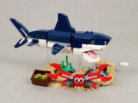 LEGO MOC Swimming Shark Stand by JKBrickworks | Rebrickable - Build with LEGO Shark Lego, Lego Wedo, Lego Kits, How To Build Steps, Shark Mouth, Deep Sea Creatures, Body Joints, The Crab, Lego House