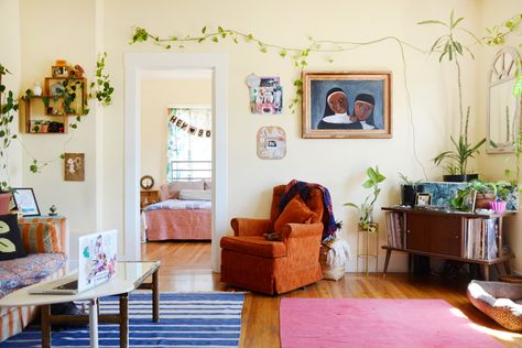 Apartment Realistic, Oakland Apartment, White Baseboards, Cute Apartment, Choosing Paint, Eclectic Living, Farmhouse Side Table, Living Room Corner, Eclectic Living Room