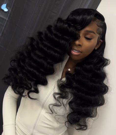 Wig Inspiration, Classy Hair, Email Writing, Sleek Ponytail Hairstyles, Frontal Wig Hairstyles, Birthday Hairstyles, Weave Styles, Quick Weave Hairstyles, Dyed Hair Inspiration