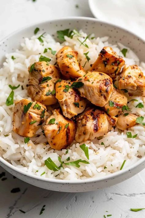 Chili Lime Chicken with White Rice - BeCentsational Chili Lime Chicken And Rice, Cilantro Lime Rice Meal, Cilantro Lime Rice And Chicken, Spring Meal Prep, Chicken With White Rice, April Recipes, Spring Dinners, Quick Chicken Breast Recipes, 2024 Meals