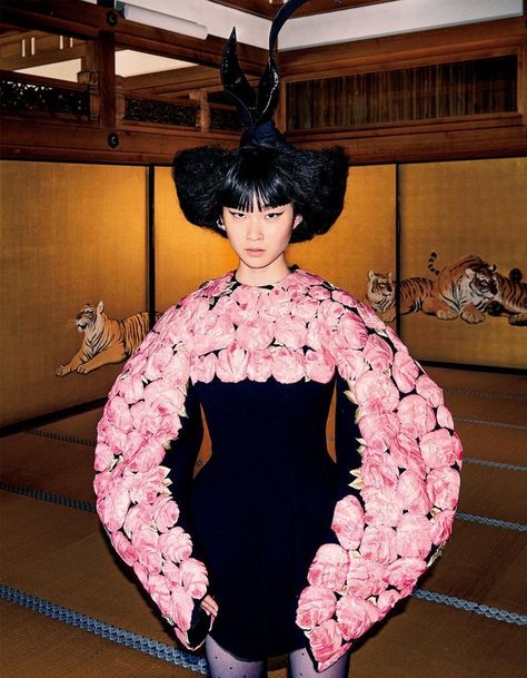 Japanese Inspired Fashion, Japan December, Asian Photography, Korean Photo, Lookbook Inspiration, Japan Photography, Vogue Japan, Fashion Mood Board, Photoshoot Concept