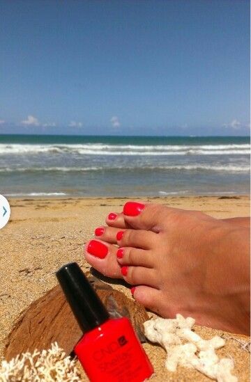 Lobster Roll Summer Red Toe Nails, Pedicure Bright Colors, Bright Red Toe Nails, Shellac Toes Summer, Holiday Toe Nails Summer, Cnd Shellac Nails Summer, Bright Red Pedicure, Summer Shellac, Holiday Nails Summer