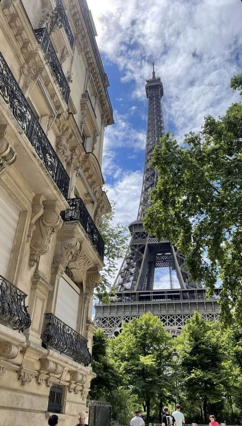 Traveling Aesthetic, 2024 Wallpaper, Paris Dream, France Aesthetic, Paris Vibes, Parisian Life, Paris Pictures, Paris Aesthetic, Spring Wallpaper