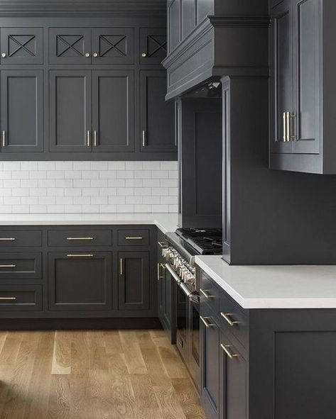 Kitchen With Gray Cabinets: Why To Choose This Trend | Decoholic Gray Cabinets Brass Hardware, Charcoal Gray Kitchen Cabinets, White Subway Tile Kitchen, Dark Grey Kitchen Cabinets, Backsplash With Dark Cabinets, Modern Grey Kitchen, Luxury Kitchen Cabinets, Серая Кухня, Grey Kitchen Designs