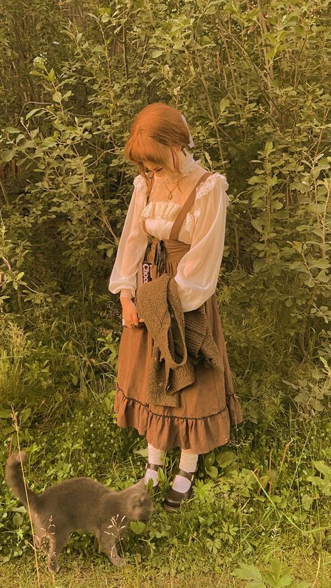 Wizard Of Oz Dorothy Costume, Cottage Core Girl, Cottagecore Autumn, Cottage Core Fashion, Fairycore Cottagecore, Dress Aesthetic, Autumn Dress, One Clothing, Red Outfit