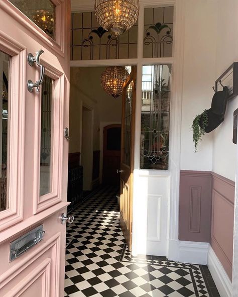 Monochrome Hallway, Pink Doors, Victorian Hallway, Pink Monochrome, Hallway Inspiration, Hallway Designs, Barbie Dream House, Dream Apartment, Dream House Interior