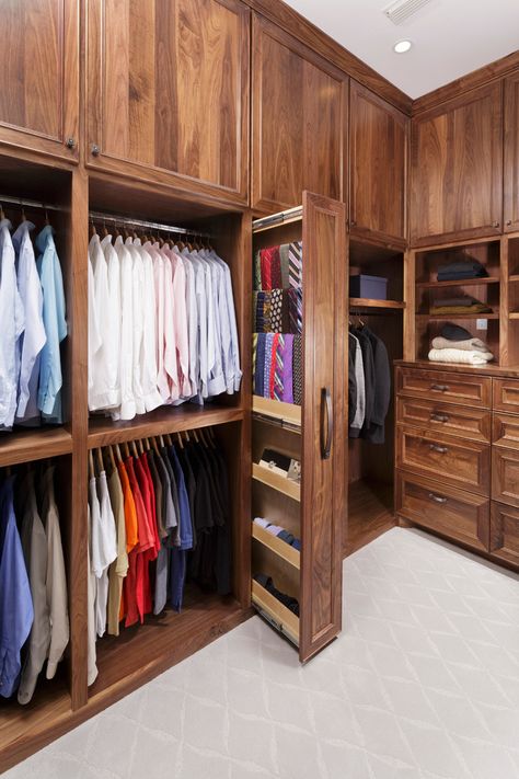 20 Phenomenal Closet & Wardrobe Designs To Store All Your Clothes And Accessories In Storage Building House Plans, Diy Fitted Wardrobes, Organizing Walk In Closet, Custom Closet Design, Closet Planning, Creative Closets, Walking Closet, Walk In Closet Design, Wardrobe Designs