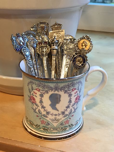 We love the idea of souvenir spoons as tea spoons! Just be careful not to put them in the dish washer. These British royal spoons are perfect for our Royal Wedding viewing party!