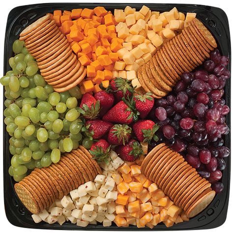 Cheese, Fruit, Vegetables - Entertaining Guide | Giant Eagle Party Trays Ideas Food Platters, Cheese Fruit Platters, Fruit Platter Designs, Vegetable Platter, Meal Options, Party Food Buffet, Charcuterie Inspiration, Party Food Platters, Charcuterie And Cheese Board