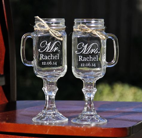 Mason Jar Wedding Decor, Mason Jar Glasses, Biker Wedding, Mason Jar Mugs, Wedding Wine Glasses, Toasting Glasses, Country Theme Wedding, Mason Jar Wedding, Old Fort