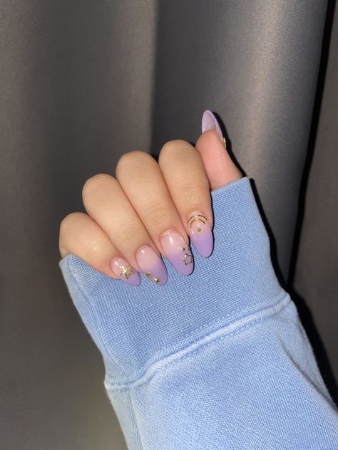 almond shape nails, purple ombre & gold charms Nails Purple Ombre, Celestial Nails, Nail Studs, Gold Nail, Studded Nails, Almond Shape Nails, Pearls Diy, Really Cute Nails, Gel Nail Design