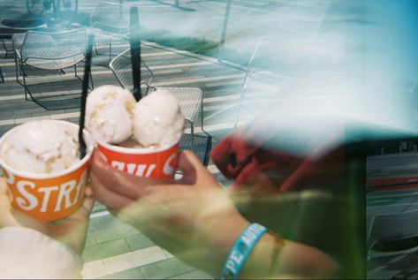 35 mm | ice cream | salt and straw | film photo Salt And Straw, Ice Cream Salt, Ice Cream Photography, Kid Detectives, Eating Ice Cream, Summer Jobs, Cream Aesthetic, Famous Places, 35mm Film