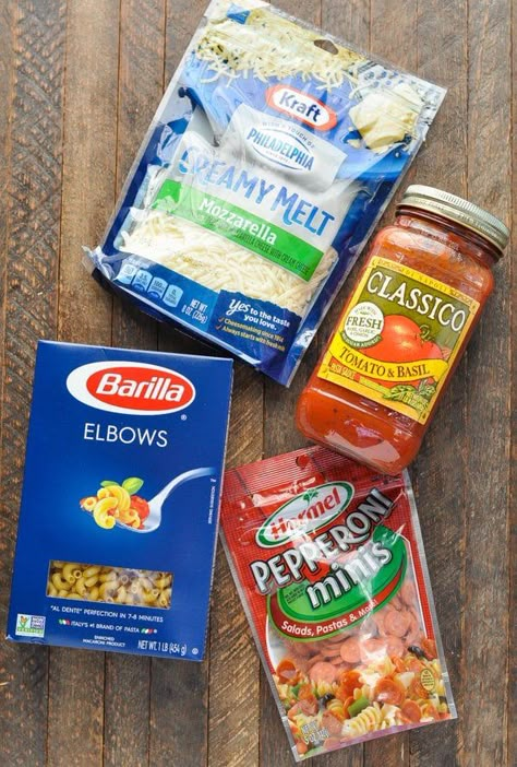 Pepperoni Pasta Bake, Casserole Pizza, Pizza Pasta Casserole, Pizza Pasta Bake, Dump And Bake, Aldi Shopping, 4 Ingredient Recipes, Baked Pasta, Pizza Casserole