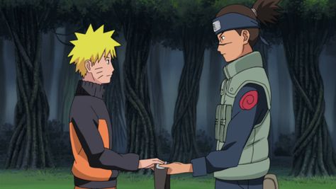 Naruto And Iruka, Naruto Grown Up, Crispin Freeman, Naruto Moments, Watch Naruto Shippuden, Iruka Umino, Naruto Cute, Naruto And Sasuke, Naruto Characters