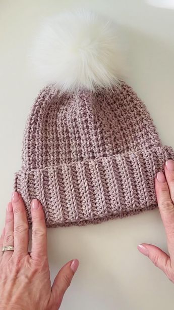 Best Yarn For Crochet Hats, Knit Hats Patterns Free Women, Super Chunky Crochet Beanie Pattern Free, Crochet Flat Top Hat Pattern Free, Crochet Hat Top Down, Easy Crocheted Hats Pattern Free, Crochet Hat Simple, Velvet Beanie Crochet, Double Brim Crochet Hat Pattern