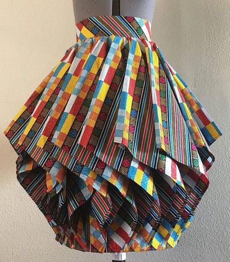 Detail Couture, African Print Skirt, African Skirts, African Fashion Skirts, African Wear Dresses, Afrikaanse Mode, Gaun Fashion, African Fashion Ankara, African Fashion Modern