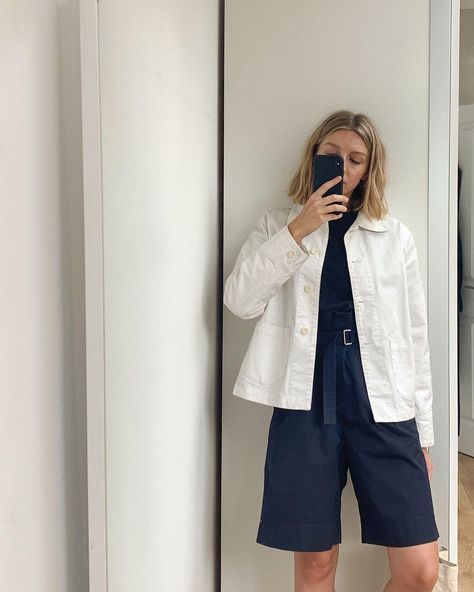 🕺🏼 Brittany Bathgate Hair, Summer Jacket Outfit, Brittany Bathgate, Pastel Jacket, Summer Outerwear, 2022 Style, Weekend Dresses, New Jacket, Bermuda Short