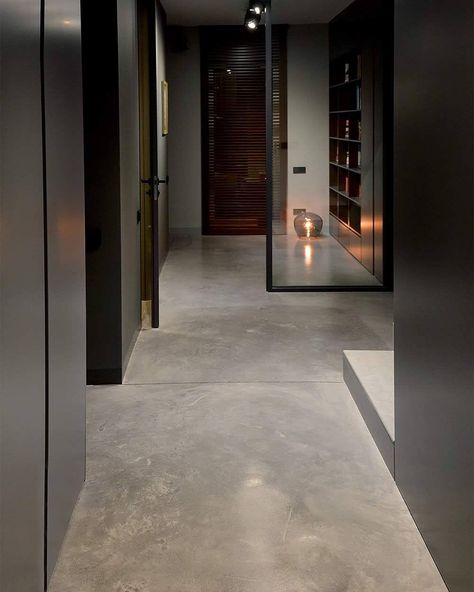 Beton Floor, Screed Floors, Wooden Facade, Concrete Architecture, Doors Interior Modern, Floor Tile Design, Scandinavian Style Interior, Minimalism Interior, Flooring Options