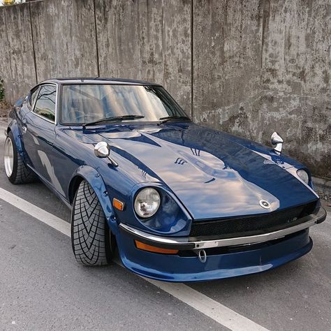 240z Datsun, Bmw 635, Nissan Z Cars, Datsun 510, Nissan Z, Datsun 240z, Cool Car Pictures, Nissan Cars, Weird Cars