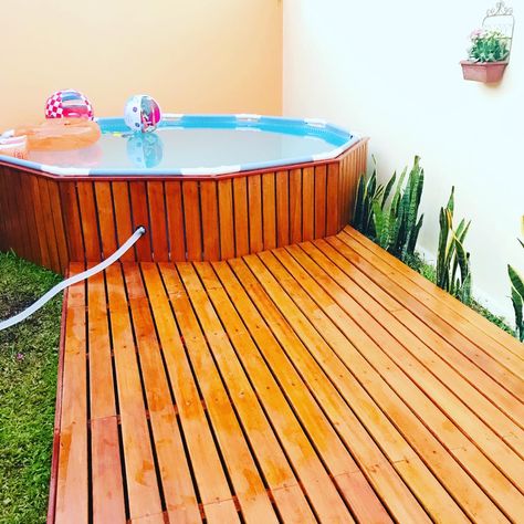 Ideas Para Piscinas Caseras, Spa Area Externa, Piscina Pallet, Luxury Pools Backyard, Piscina Intex, Hot Tub Landscaping, Outdoor Improvements, Diy Swimming Pool, Small Pool Design