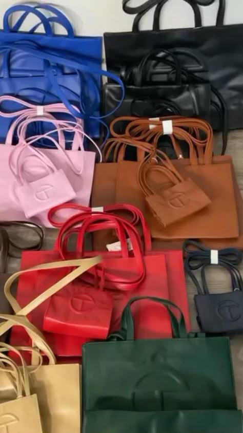 Telfar Bags, Handbags Coach, Handbag Gucci, Fashion Girly, Bags Trendy, Trendy Purses, Luxury Bags Collection, Fendi Handbags, Handbag Essentials