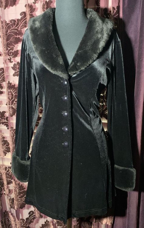 Insurance Car, 90s Velvet, Dress Topper, Moda Hippie, Duster Dress, Black Faux Fur, Mode Inspo, Dream Clothes, Look Cool