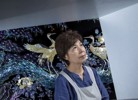 Mother Of Pearl Artwork, Pearl Crafts, Lee Young, Port City, Gwangju, Colouring Techniques, Pop Surrealism, My Father, Craft Business