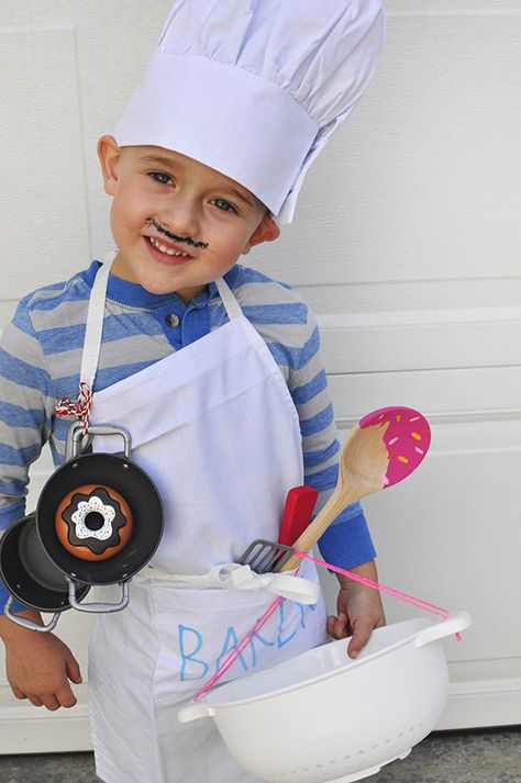 Baker Costume, Scary Kids Halloween Costumes, Scary Kids Costumes, Cupcake Halloween Costumes, Diy Halloween Dress, Halloween Dress Up Ideas, Diy Costumes Kids Boys, Chef Costume, Scary Kids