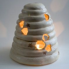 coil beehive idea Pottery Ideas Simple, Coil Pottery Ideas, Beehive Candle, Ceramic Luminaries, Bee Thankful, Candle Holder Lantern, Bee Kitchen, Bee Things, Coil Pottery