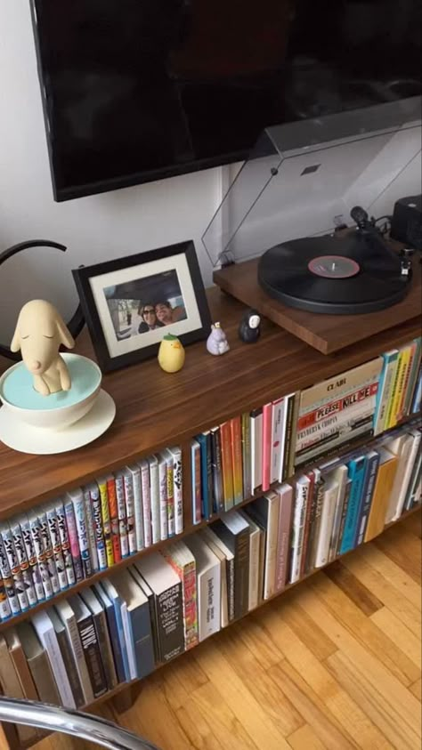 Tv Stand With Books, Turn Table Setup, Bookshelf Under Tv, Tv Bookshelf, Tv Stand Bedroom, Bookshelf Tv Stand, Apartment Small Living Room, Bookshelves With Tv, Japanese Apartment