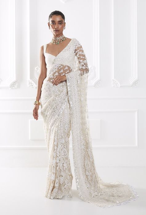 White Lace Saree, White Sequin Saree, Manish Malhotra Saree, Sequins Lehenga, Embellished Saree, Raw Silk Lehenga, Fashion Decades, Sequin Saree, Victoria Beckham Dress