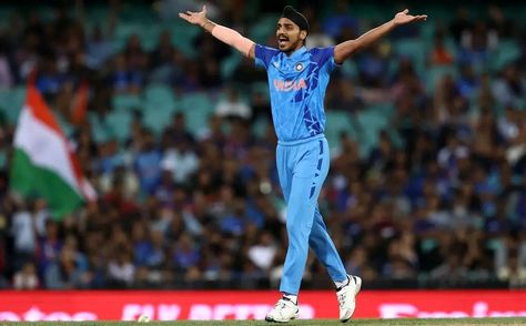 The Cricket Fan: Arsdeep Singh - The Smart and talented left arm fa... World Cup Players, Arshdeep Singh, Pakistan Match, Fast Bowling, Indian Cricket Team, International Games, Big Six, Class Games, Cricket Score