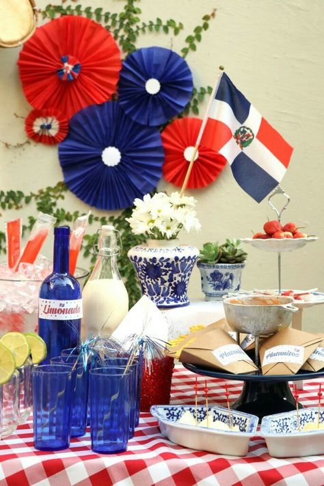 Dominican Independence Day, Havana Nights Party Theme, Paris Party Decorations, Hispanic Heritage Month Activities, Havana Nights Party, Around The World Theme, French Theme, Independence Day Decoration, Fiesta Tropical