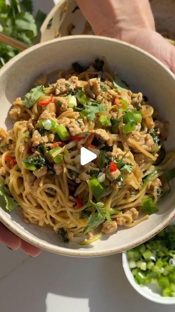 Honey Soy Chicken Noodles, Sesame Noodles With Chicken And Broccoli, Vermecilli Noodle Bowl, Chicken Soba Noodles Stir Fry, Vietnamese Noodles With Lemongrass Chicken, Honey Soy Chicken, Stir Fry Recipes Chicken, Honey Soy, Asian Noodles