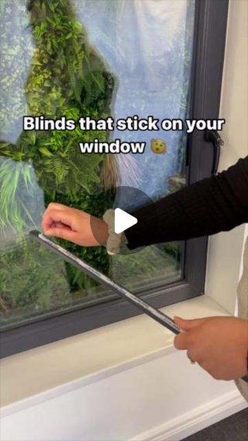 Swift Direct Blinds on Instagram: "You won't believe how easy it is to fit our 'Stick Fit' blinds 👀🙌🏻

✔ Easy to measure & order online 💻📱
✔ Quick No Drill installation 🚫🛠
✔  Perfect for virtually all windows 🏡

🔗 Shop using the link in our bio 🛒

#nodrillblinds #perfectfitblinds #stickfitblinds #stickonblinds" Blinds Alternative Ideas, Diy Window Covering Ideas, No Drill Blinds, Diy Blinds For Windows, Window Blinds Ideas Living Room, Window Blinds Ideas, Diy Window Blinds, Blinds And Curtains Together, Stick On Blinds