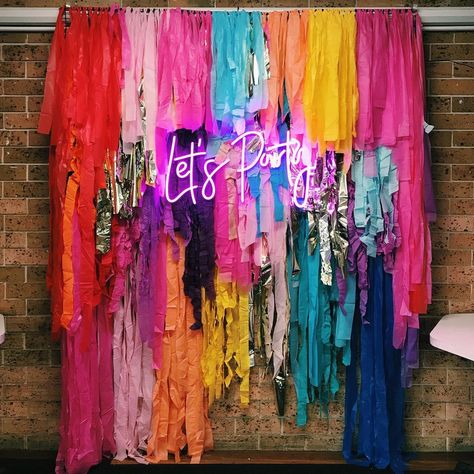 40th Birthday Photo Backdrop Ideas, Navratri Decoration, Colorful Dinner, 40th Bday Ideas, Hoco 2024, Swift Party, Confetti Photos, Booth Backdrops, 5 Birthday