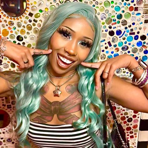 🩵🩵🩵 I just feel so pretty with turquoise hair. 🩵🩵🩵 Seafoam Green Hair, Turquoise Hair, Seafoam Green, Green Hair, So Pretty, Hair Inspo, Turquoise, Green, Hair